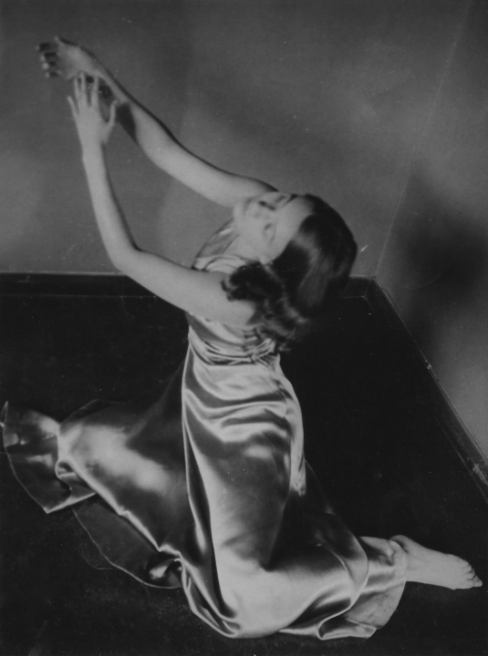 Eva Sacher-Masoch. Photographer unknown. Private collection.