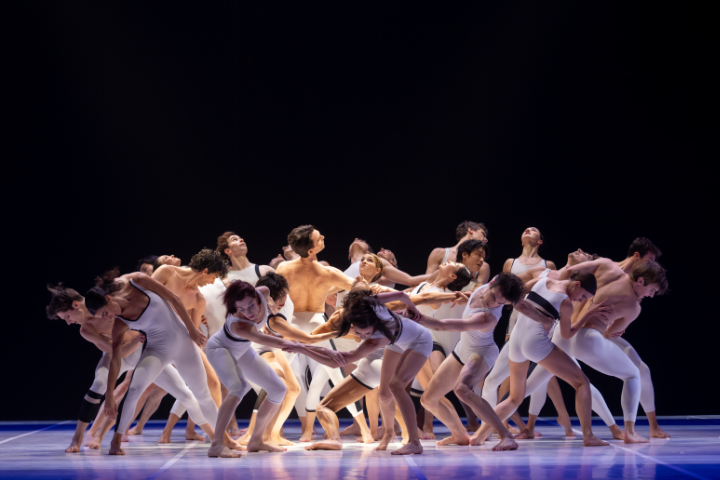 Béjart Ballet: „Ballet for Life“ © Gregory Batardon Bejart1